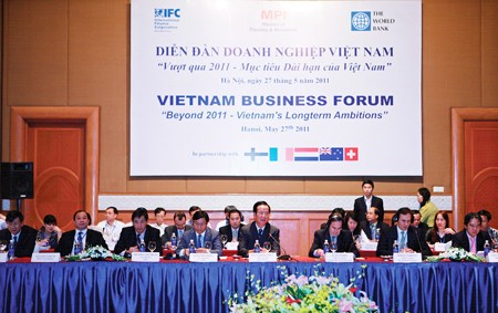 Das vietnamesische Unternehmensforum ist in Hanoi eröffnet worden - ảnh 1